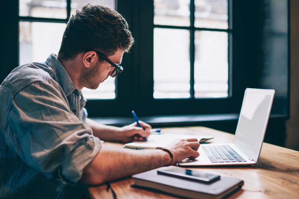 What Is A Remote Desktop Application? | Parallels RAS Blog